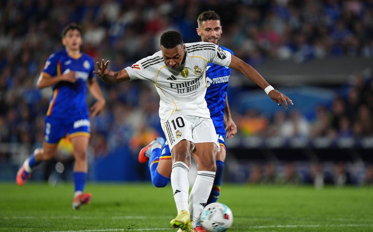 乐鱼-太狠了！姆巴佩连续十五场比赛得分超过爆冷莱比锡围绕法甲刷新队史纪录，费德勒在美国队比赛中悬念迭起的简单介绍